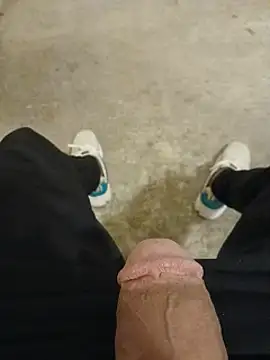 Snapshot of casper0303 chatting on September 19, 2025, 9:26 pm casper0303 online show from September 19, 2025, 9:26 pm