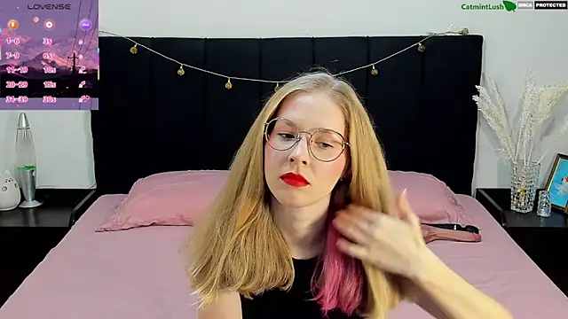 CatmintLush online show from June 17, 2026, 11:38 pm