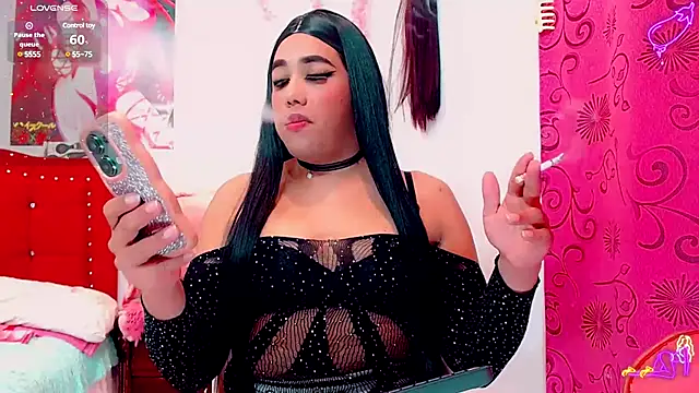 Snapshot of Milas_we chatting on February 2, 2025, 8:30 pm Milas we online show from February 2, 2025, 8:30 pm