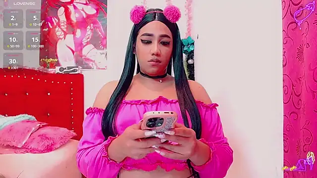 Snapshot of Milas_we chatting on February 12, 2025, 6:51 pm Milas we online show from February 12, 2025, 6:51 pm