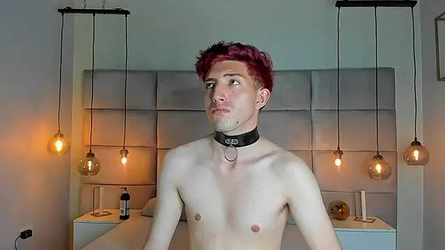 Un Slutty online show from January 14, 2025, 10:55 pm
