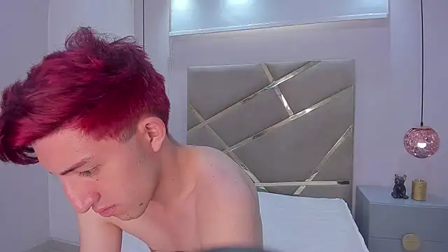Un Slutty online show from January 17, 2025, 4:47 pm