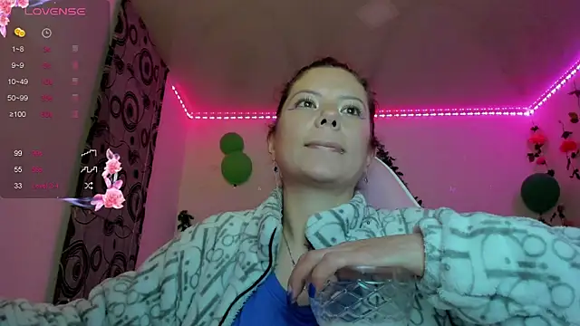 Susana garcia  online show from December 29, 2024, 1:45 am