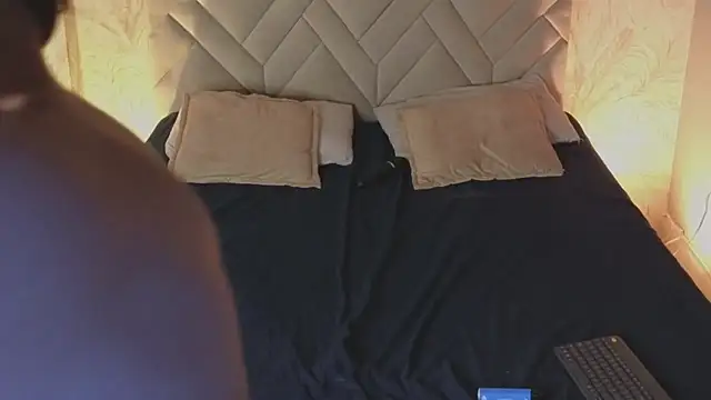 MaxHeat  online show from January 22, 2025, 7:56 pm