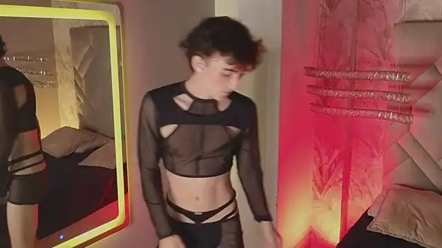 MaxHeat  online show from February 11, 2025, 4:13 pm