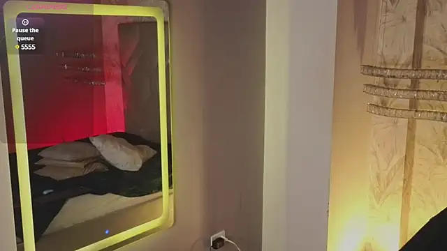 MaxHeat  online show from February 17, 2025, 7:31 pm