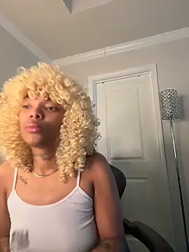 butterflybootyy online show from December 21, 2025, 1:29 pm