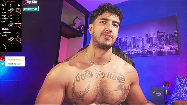 JACOB MARTINS online show from December 1, 2025, 7:52 pm