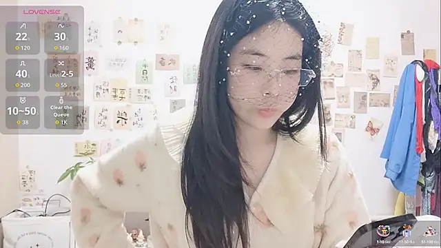 Snapshot of alisa-520 chatting on October 15, 2025, 12:49 pm alisa-520 online show from October 15, 2025, 12:49 pm