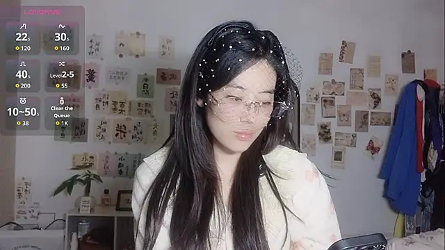 Snapshot of alisa-520 chatting on October 16, 2025, 1:12 pm alisa-520 online show from October 16, 2025, 1:12 pm