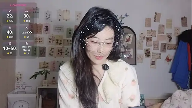 Snapshot of alisa-520 chatting on October 27, 2025, 1:15 pm alisa-520 online show from October 27, 2025, 1:15 pm