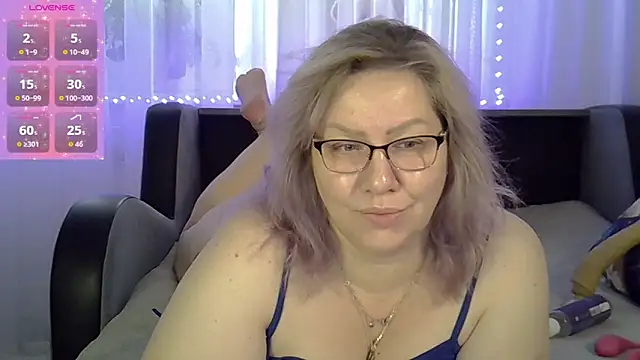 AngelinaGlam online show from October 12, 2025, 10:58 am