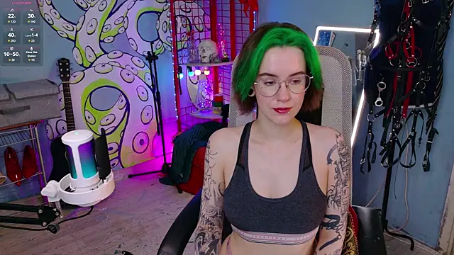 Snapshot of Cumpotik_Eve chatting on May 2, 2026, 5:23 am Cumpotik Eve online show from May 2, 2026, 5:23 am