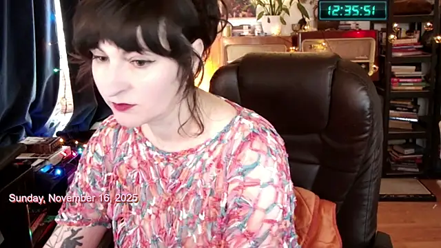 404girlnotfound online show from November 16, 2025, 11:38 am