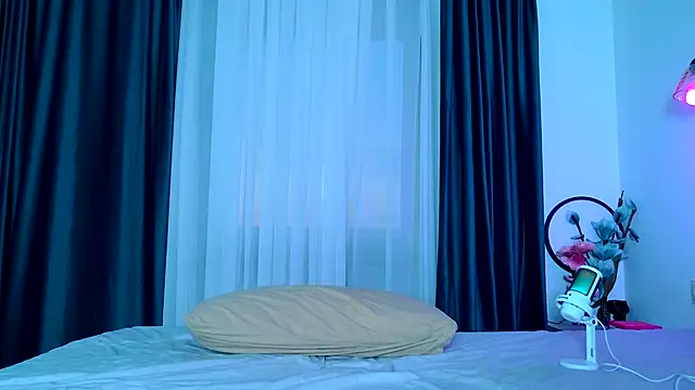 Brenda M00n online show from October 3, 2025, 3:09 pm