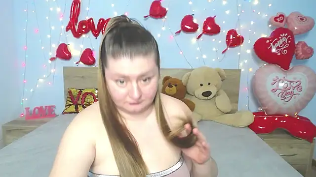 ZannaDreil online show from February 2, 2025, 5:21 am