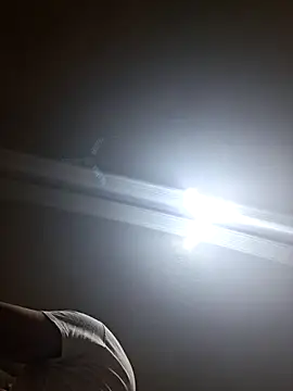 SINUECASTILLO online show from February 7, 2026, 1:37 pm