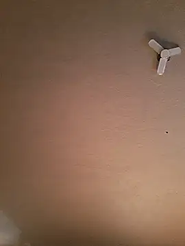 SINUECASTILLO online show from March 14, 2026, 2:22 pm