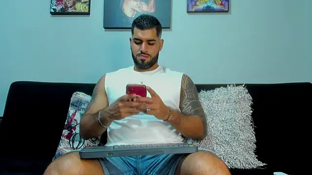 SamirHazard97 online show from February 2, 2025, 2:06 am