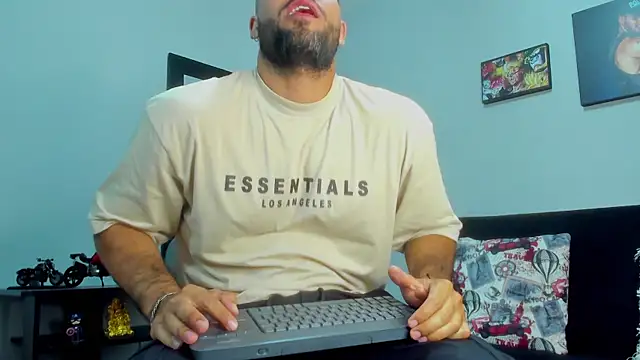 SamirHazard97 online show from February 23, 2025, 1:57 am