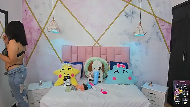 lizortiz online show from September 12, 2025, 9:48 pm