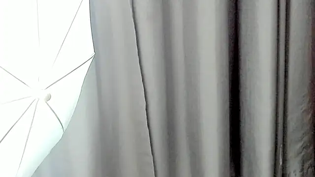 melody suarez online show from December 28, 2024, 1:39 am