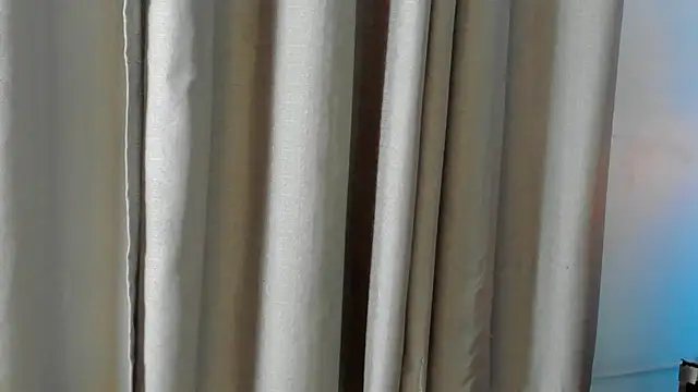 melody suarez online show from January 4, 2025, 1:42 am