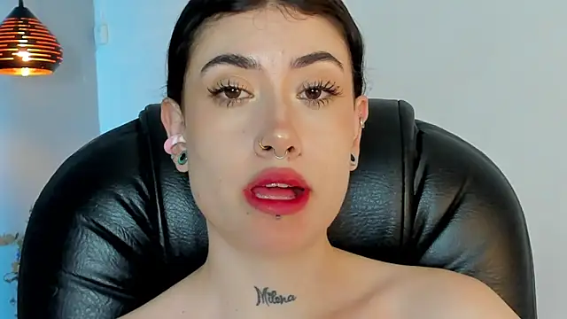 melody suarez online show from January 11, 2025, 1:37 am