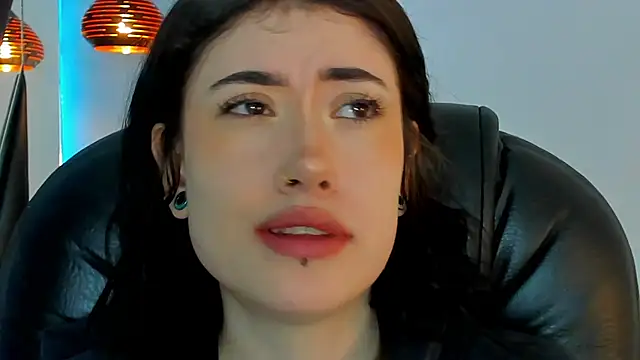 melody suarez online show from January 12, 2025, 7:53 pm