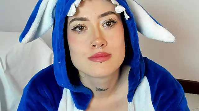 melody suarez online show from January 31, 2025, 10:42 pm