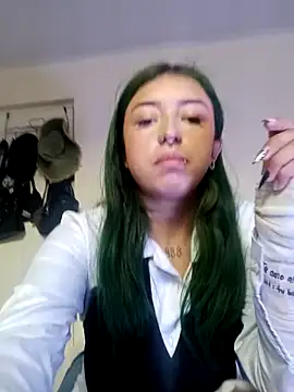 turolita  online show from March 25, 2026, 6:14 pm