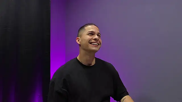 Snapshot of dominick_crawford01 chatting on March 15, 2025, 10:55 pm dominick crawford01 online show from March 15, 2025, 10:55 pm