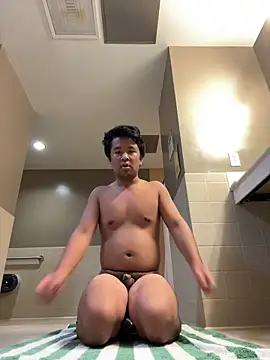 Snapshot of bigasianloads25 chatting on October 4, 2025, 6:50 pm bigasianloads25 online show from October 4, 2025, 6:50 pm