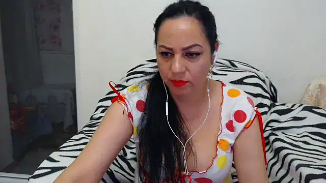 MissElla online show from July 24, 2026, 11:03 pm