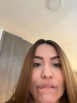 valeria2019hot online show from February 26, 2026, 6:51 pm