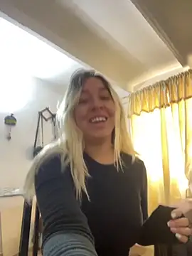 Snapshot of Dahlia__espresso chatting on September 8, 2025, 7:35 pm Dahlia espresso online show from September 8, 2025, 7:35 pm