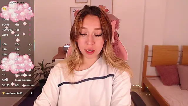 Dahlia  espresso online show from February 10, 2026, 8:24 pm