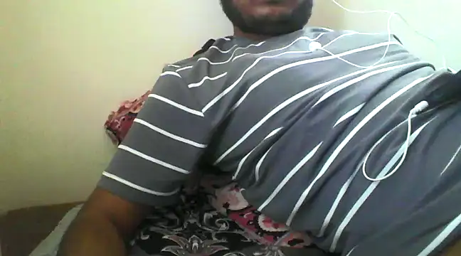 Snapshot of Jonrobinso chatting on December 8, 2024, 7:37 am Jonrobinso online show from December 8, 2024, 7:37 am