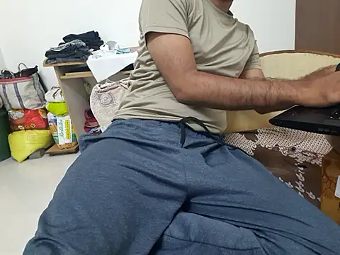 Jonrobinso online show from July 15, 2026, 4:01 pm