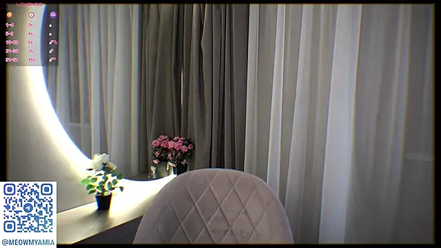 EvelyynLopez online show from December 19, 2024, 5:08 pm