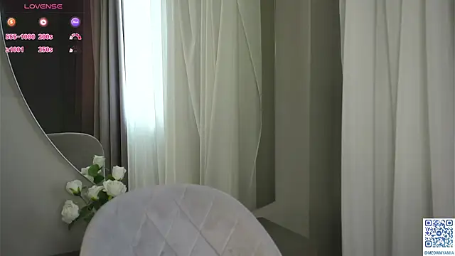 EvelyynLopez online show from February 14, 2025, 7:07 am