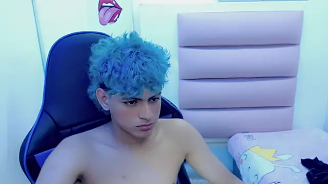 Snapshot of Yosepp_ chatting on January 13, 2025, 4:39 am Yosepp online show from January 13, 2025, 4:39 am