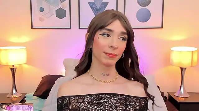 ariivega online show from March 14, 2025, 11:00 pm