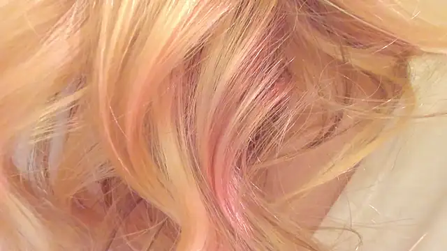 AliciaBerg online show from December 6, 2024, 9:02 pm