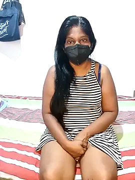 Snapshot of Aroma_Sl chatting on October 15, 2025, 2:01 am Aroma Sl online show from October 15, 2025, 2:01 am