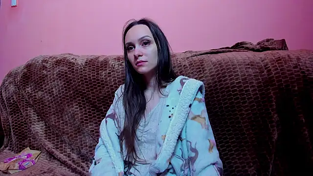 AlmaQueen online show from December 7, 2024, 5:26 am