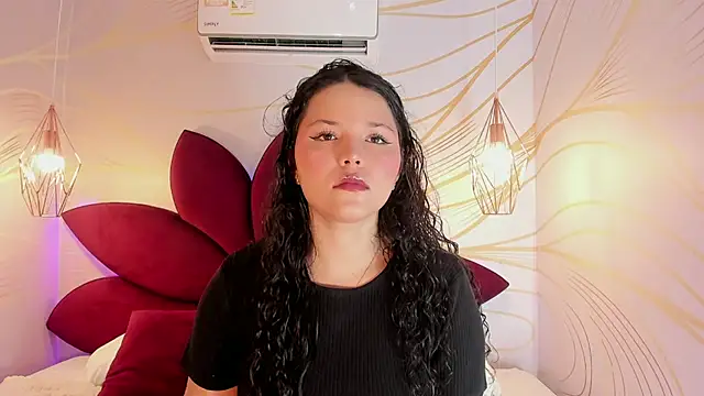 LottiCarter online show from October 18, 2025, 11:55 am