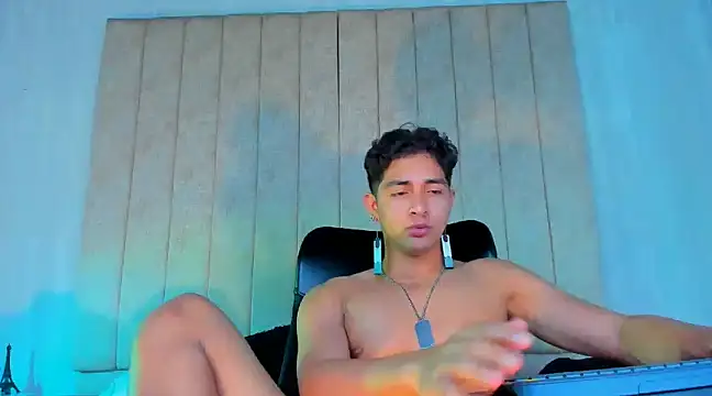 Muichiro tokito1 online show from January 16, 2025, 3:45 am