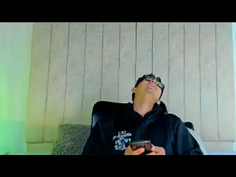 Muichiro tokito1 online show from January 20, 2025, 4:32 am