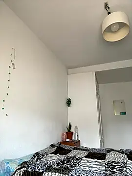 Snapshot of sammymoon chatting on October 29, 2025, 9:44 am sammymoon online show from October 29, 2025, 9:44 am